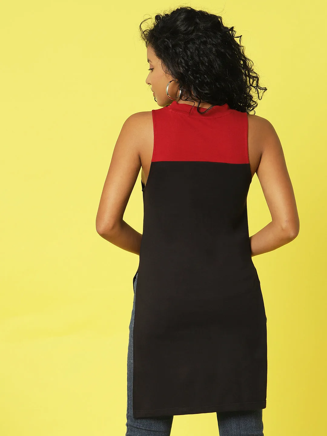 Colorblocked Longline Sleeveless Top With Turtle Neck