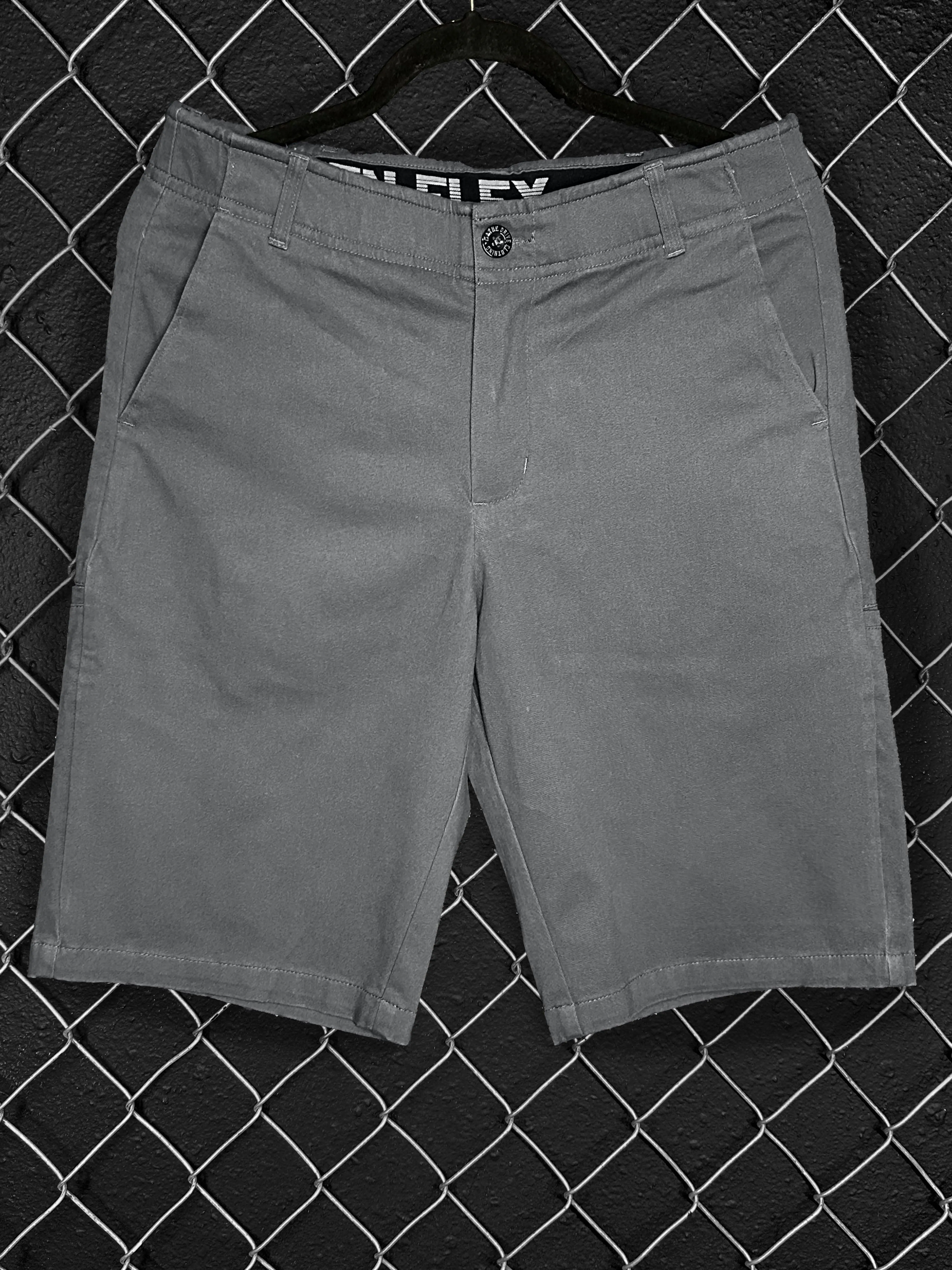 DRIVEN FLEX SMOKE GREY SHORTS