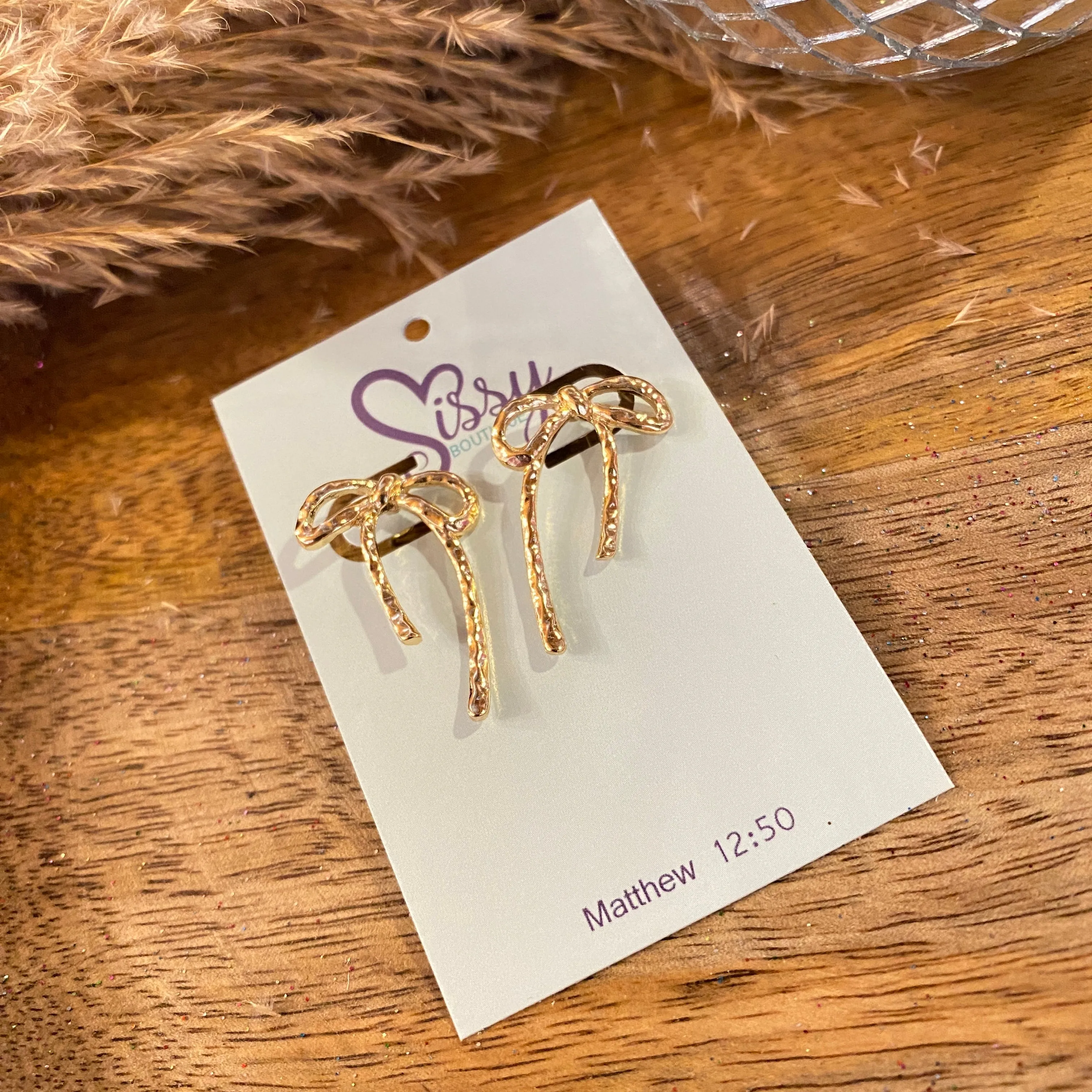 FLOPPY GOLD BOW EARRINGS