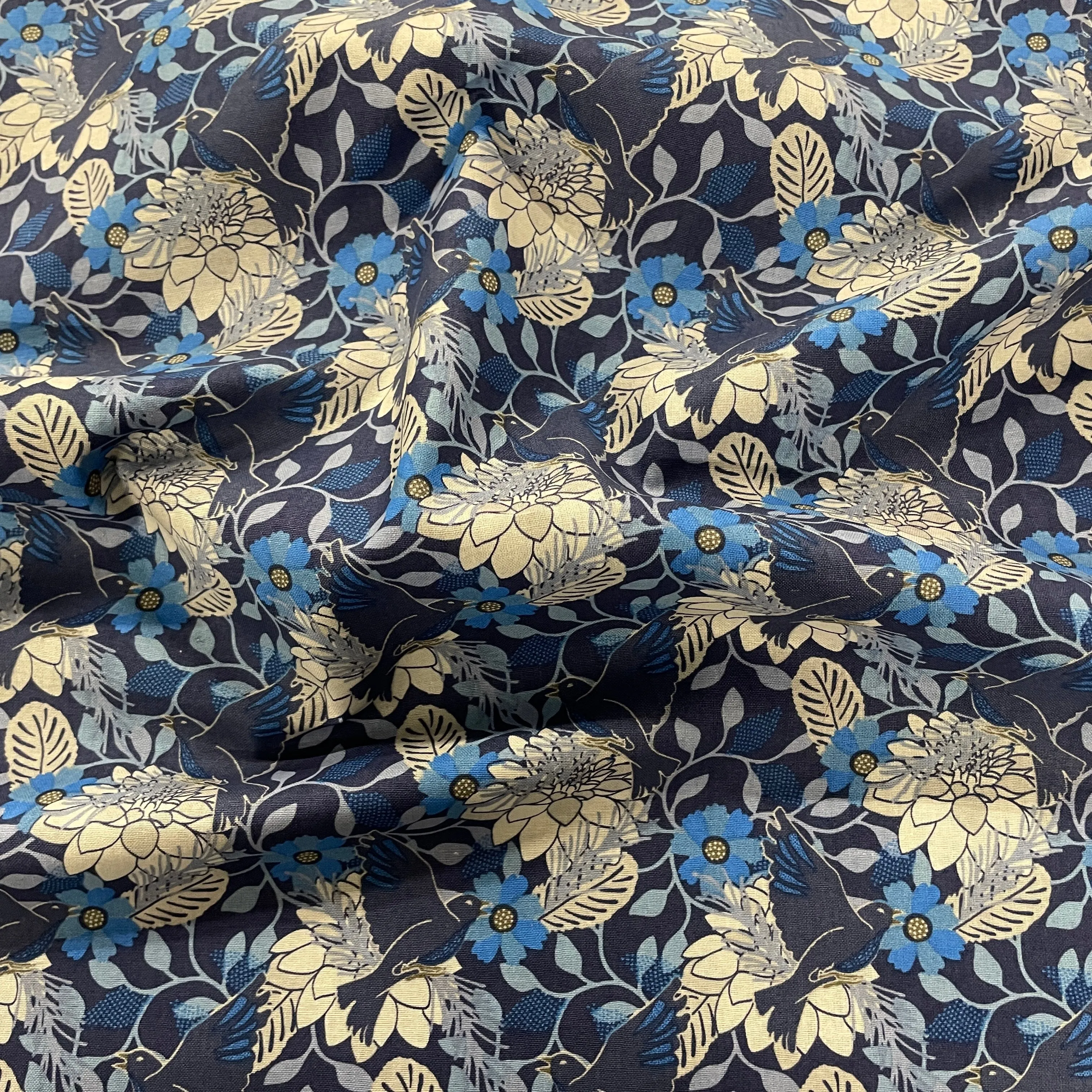 FS865 Floral Cotton Fabric Blue