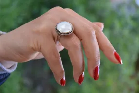 Handmade Mother of Pearl Natural Stone Adjustable Women's Ring