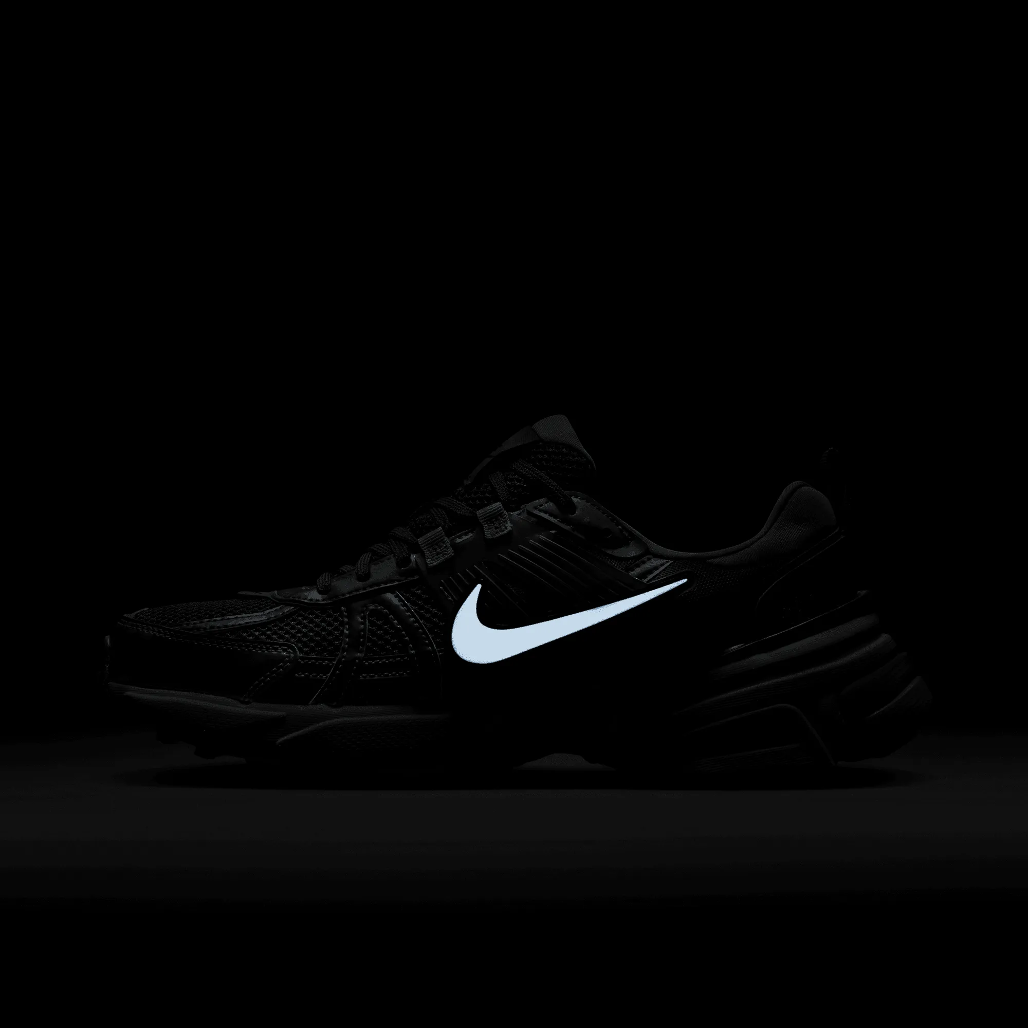 Nike Men's V2K Running Shoes