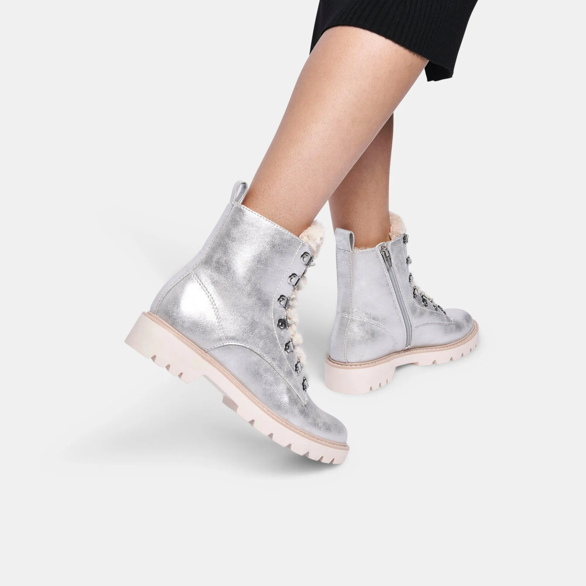 PUCK BOOTIES SILVER STELLA re:vita